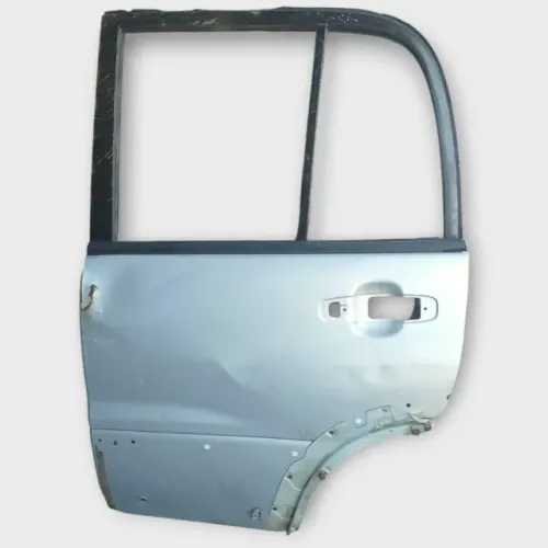 Porta traseira esquerda tracker 2002-2008