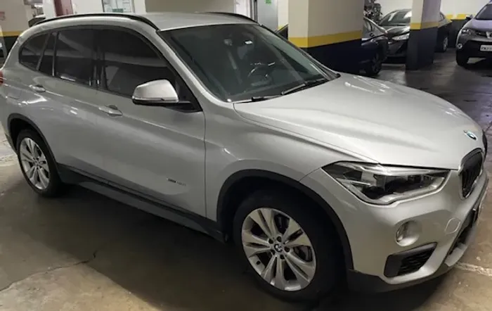 BMW X1 Sdrive 20I X-line 2.0 TB Active Flex 2016