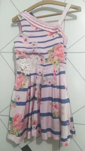 Vestido floral da marca Jacris