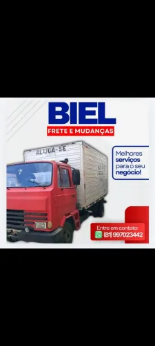 Caminhão pra fretes e mudanças.