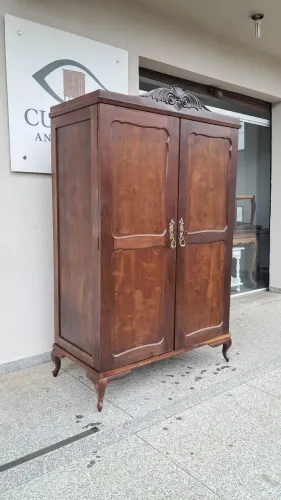 Guarda roupa Antigo