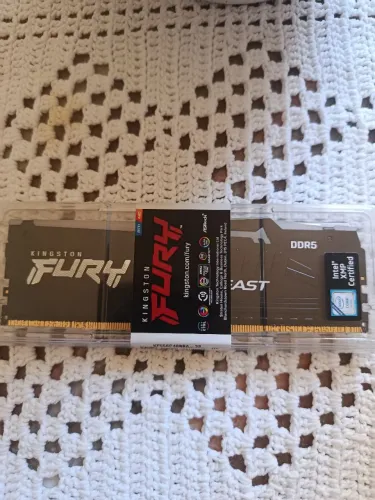 Memória Kingston Fury Beast 32GB DDR5 RGB
