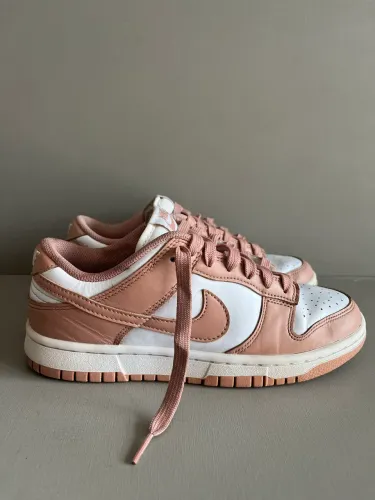 Tênis Nike Dunk Low
