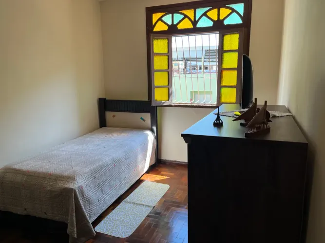 QUARTO PARA MOÇAS