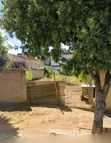 Vende-se terreno