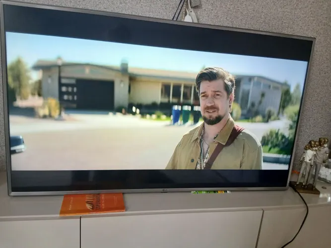TV LG Smart excelente