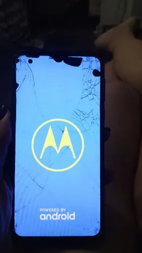 Celular moto one macro