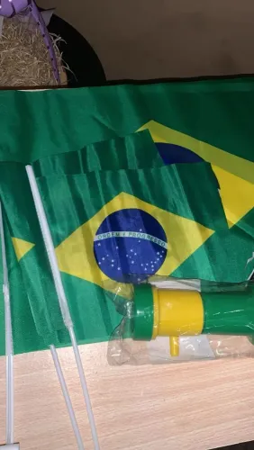 Bandeira do Brasil P e G, R$6,00 e R$7,00  FAZEMOS ENTREGA