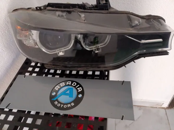 Farol BMW 320 completo lado direito