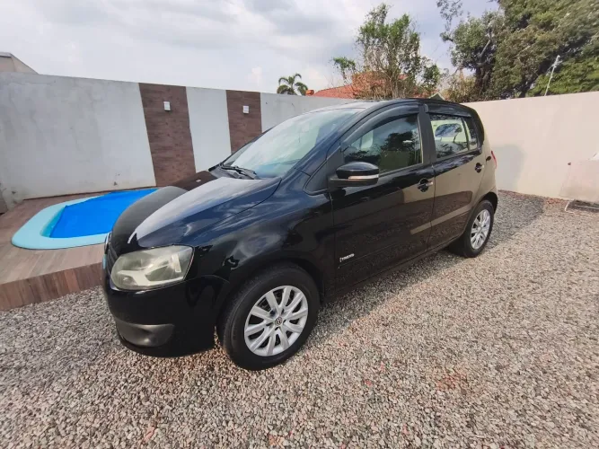 Volkswagen Fox 1.0 MI Total Flex 8V 5P 2014
