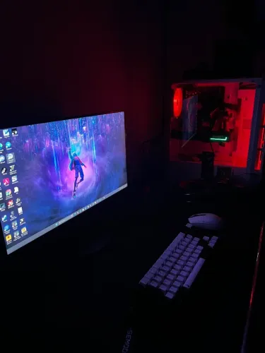 PC Gamer Completo RTX 5060 8GB + Ryzen 5 5600GT + 16GB RAM + SSD NVMe 1TB