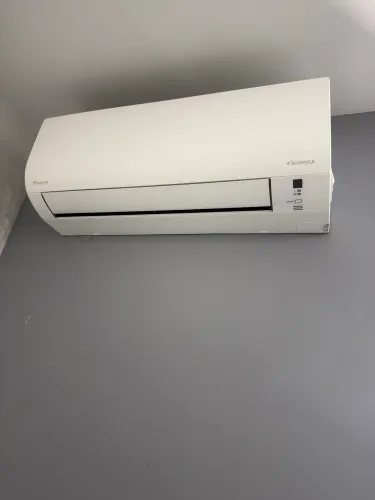 Ar condicionado DAIKIN 12000 Btus Full inverter 