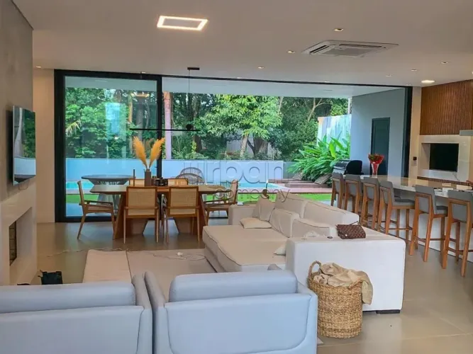 Sobrado 3 suítes 316m² no Vivendas do Porto Fino