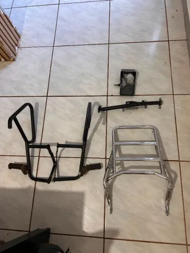 Suporte para bagageiro completo, protetor de carenagem e cavalete descanso lateral