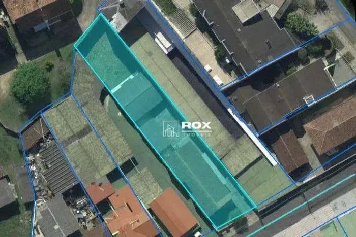 Terreno amplo à venda, 670 m² por R$ 1.270.000 - Bom Retiro, Curitiba/PR