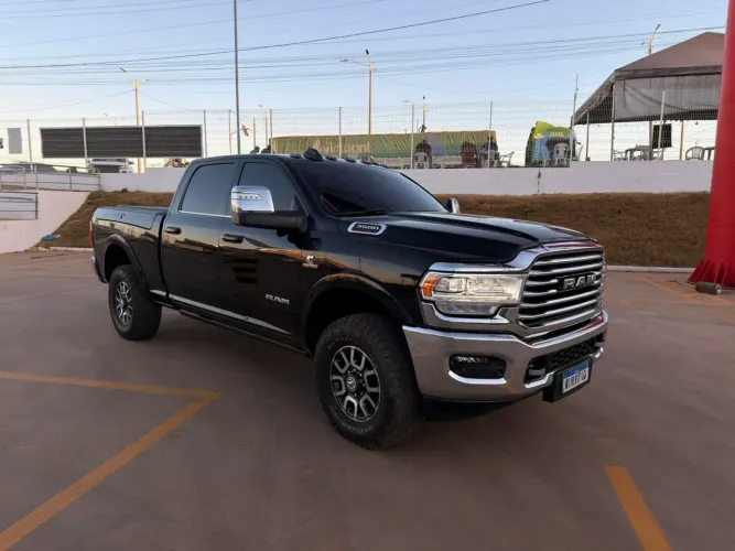 Ram 3500 Limited Longhorn 6.7 TB CD Diesel 2023