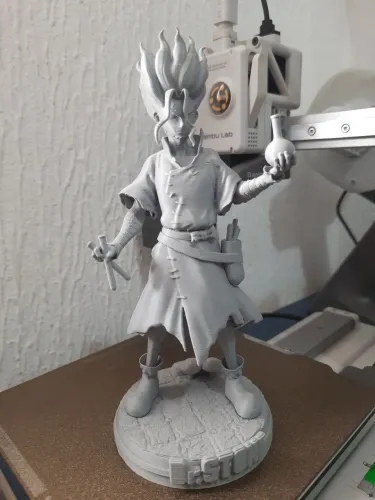 Action Figure Senkuu Dr.Stone 20cm Impressora 3D