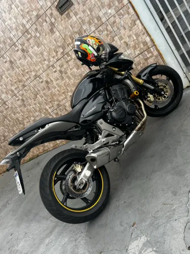 Hornet 600