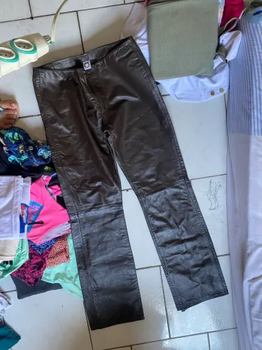 Calça de couro wide leg