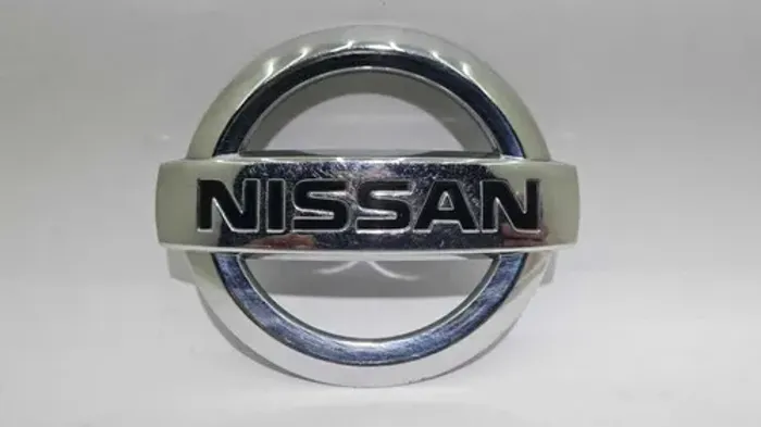 Emblema Traseiro Nissan Tiida Sedan 2011 90890em40a 21cx101