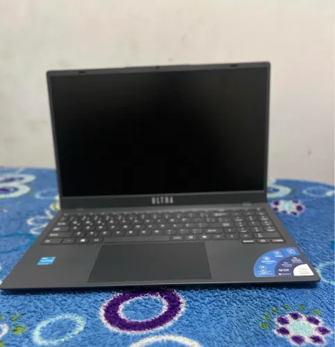 Notebook Ultra 15,6" Intel Celeron | 4GB RAM | 128GB SSD Flash | Windows 11