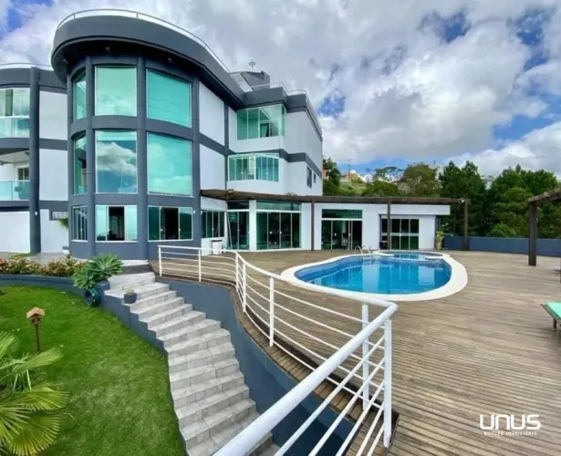 Casa no Bosque das Mansões