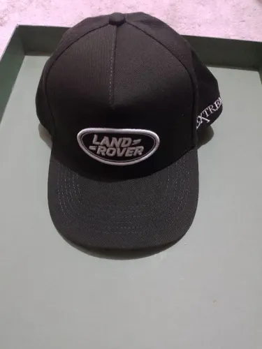 Boné land Rover