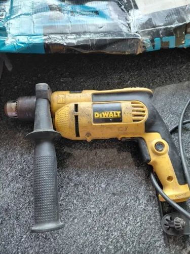 FURADEIRA A VENDA E VIBRADOR DE CONCRETO