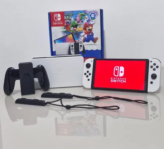 Nintendo Switch OLED Completo, MicroSD 256GB e Acessórios exclusivos 
