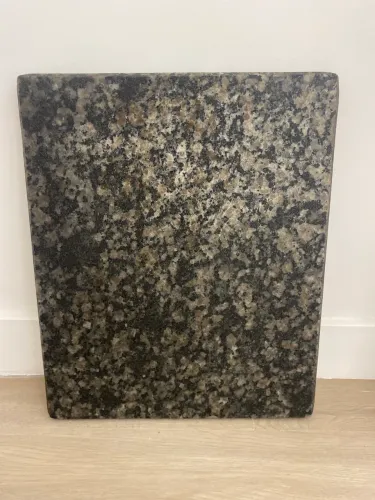 Placa de granito 37x45 cm