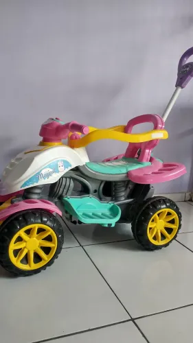 Quadriciclo infantil