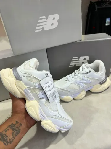 Os mais queridos do momento os famosos tênis New balance 90:60