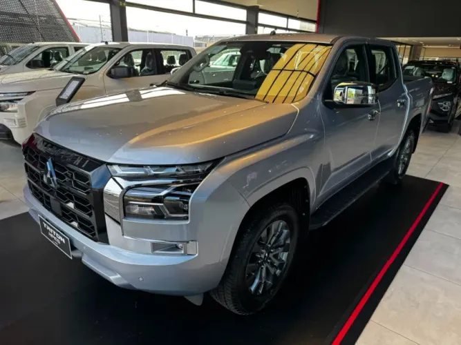 Mitsubishi TRITON HPE-S 2.4 CD 4X4 TB Diesel Aut. 2027