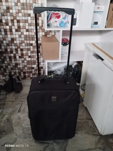 Mala de viagem 10kg usada