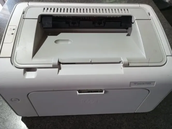 Impressora laser preto\branco HP P1005 em perfeito funcionamento 127v preço pra ir logo