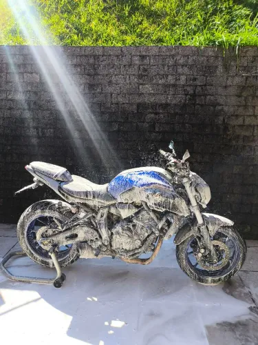 YAMAHA MT-07  