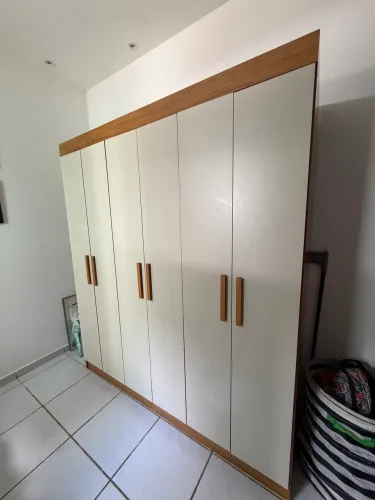 Vendo guarda roupa solteiro 