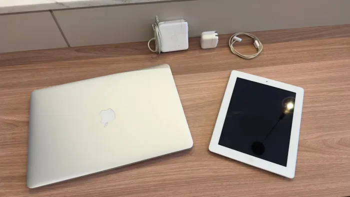 APPLE MACBOOK PRO RETINA 15? | i7 QUAD-CORE | 16GB RAM | SSD 1TB + iPAD DE BRINDE!