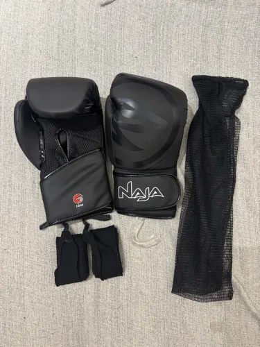 Luva Boxe Muay Thai Naja Black 14oz - Luva + Bucal + Bandagem