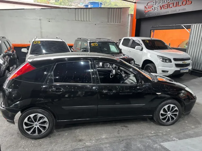 Ford Focus 1.6 S/se/se Plus Flex 8v/16v 5P 2007