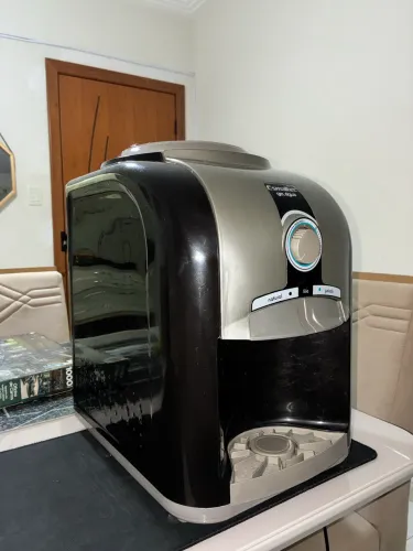 Bebedouro Esmaltec EGM30 Gelágua com Compressor - 127V