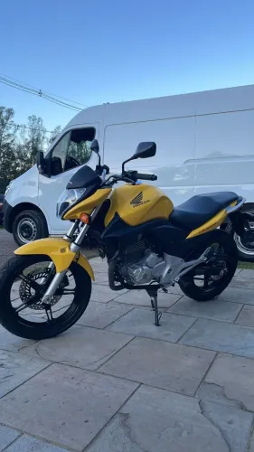 Honda CB 300r 2012 com apenas 5.753 km moto impecável toda original