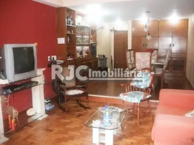 Apartamento de 106 metros quadrados no bairro Tijuca com 3 quartos