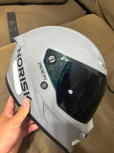 Capacete