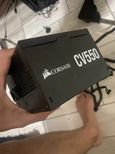 Fonte Corsair 550w
