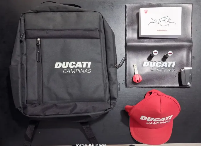 DUCATI DIAVEL V4