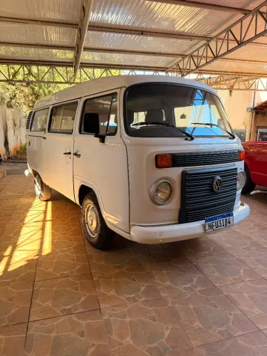 Volkswagen Kombi Standard 1.4 MI Total Flex 8V 2012