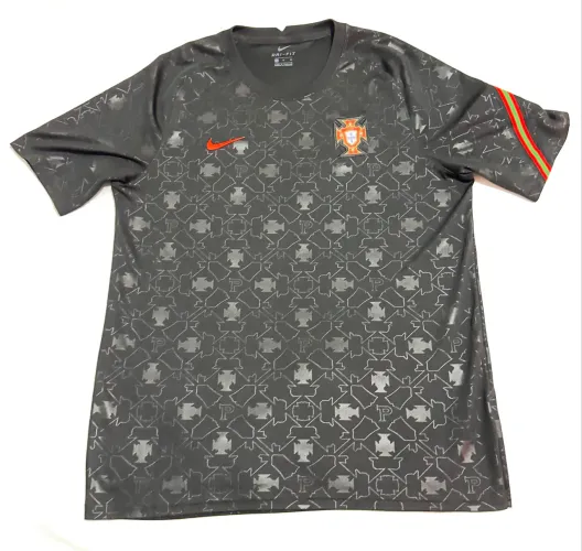 Camiseta Nike Portugal Pré Jogo 2020/21
