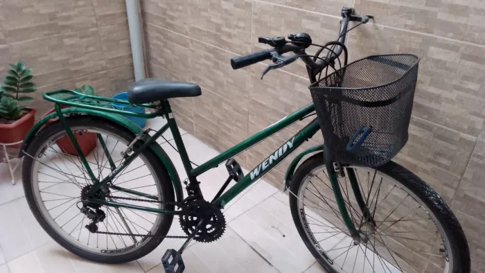 VENDO BICICLETA ESTADO DE NOVA 500 REAIS COM NOTA FISCAL MUITO POUCA USADA watt *