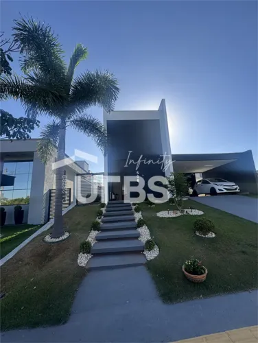 Casa moderna com 3 suítes plenas, piscina, área gourmet e excelente acabamento pronta par